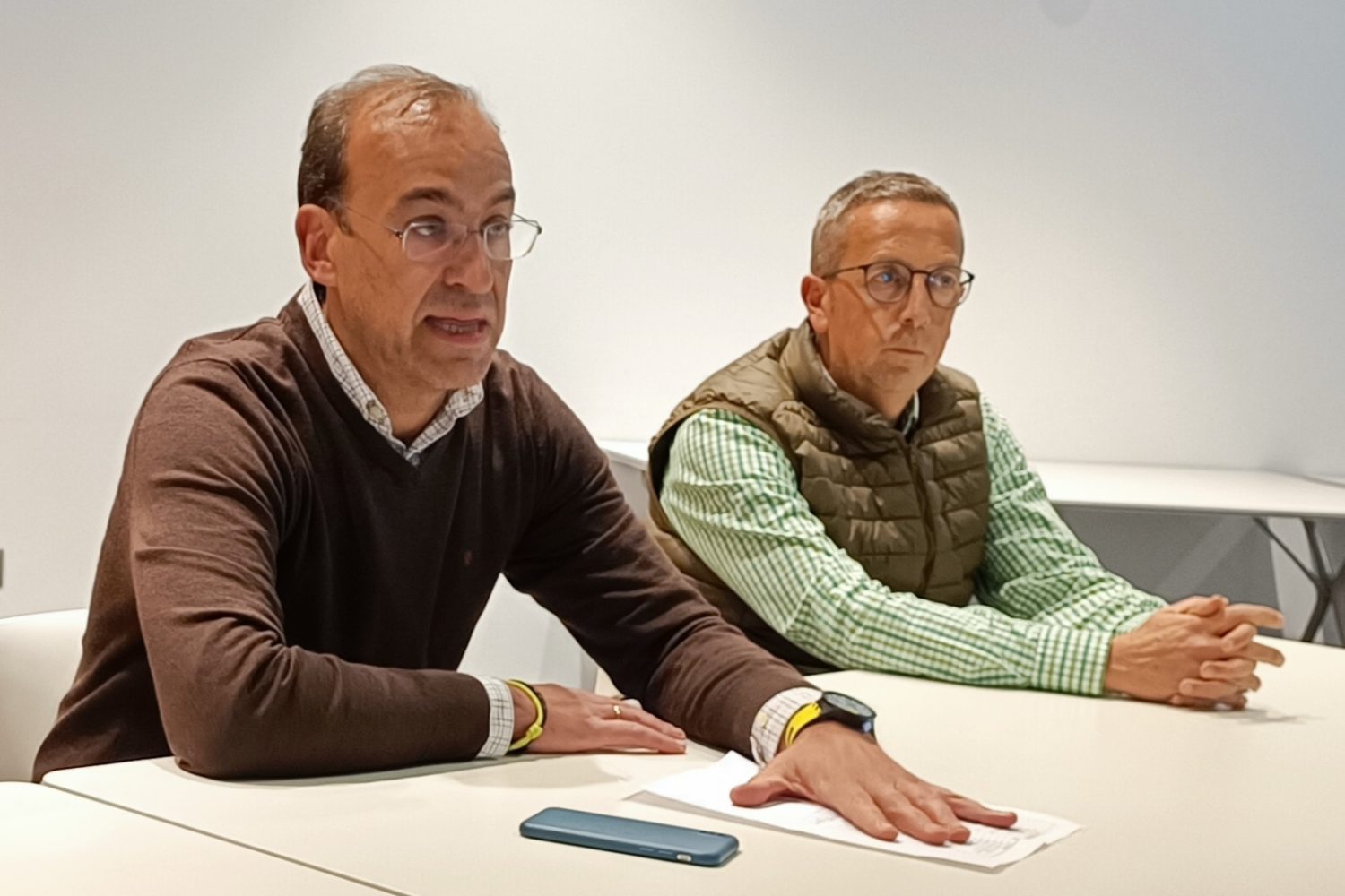 Rafa Mateos en la presentación de la candidatura ante la Junta Local del PP de Cáceres