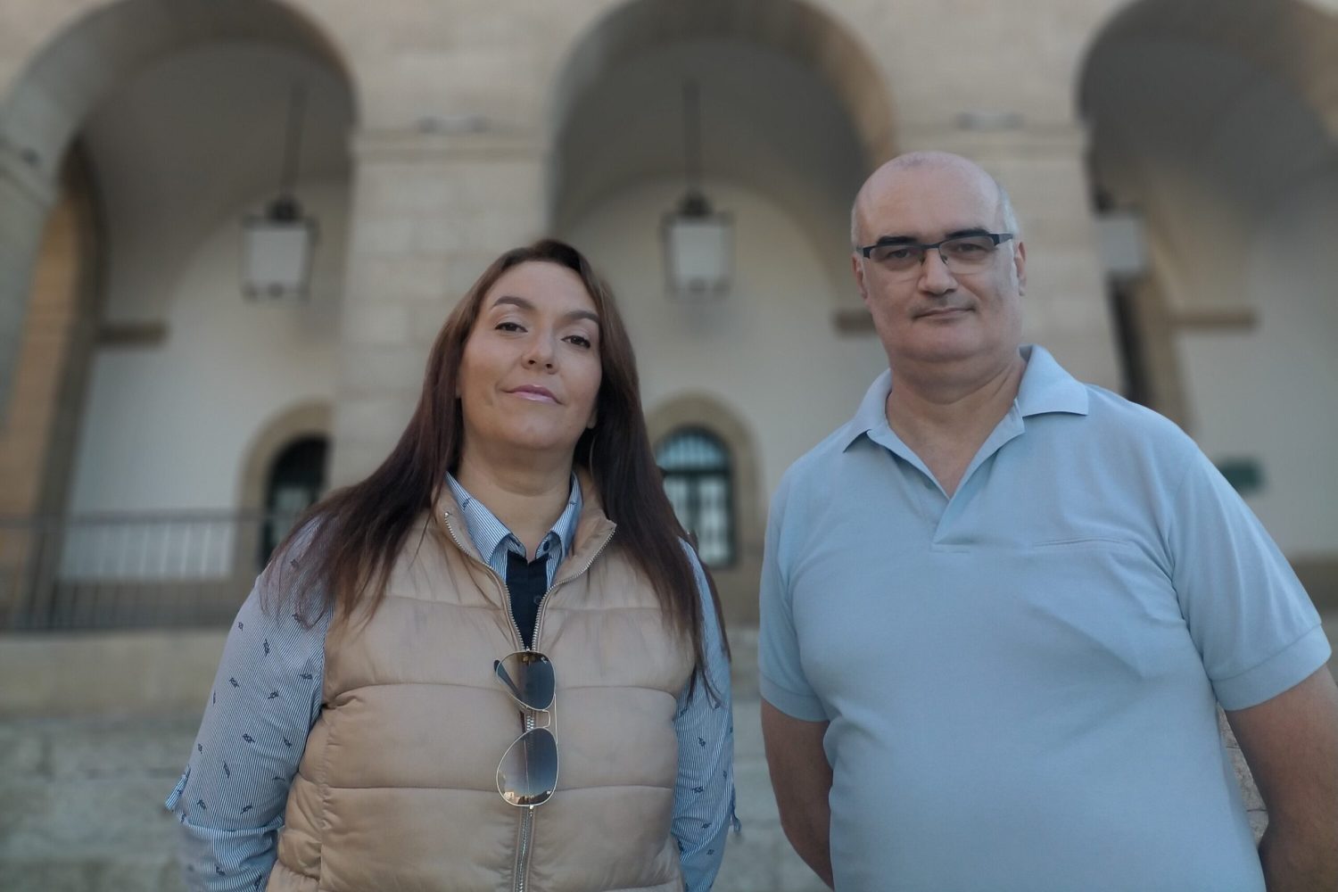 Raquel y Óscar caceres avanza