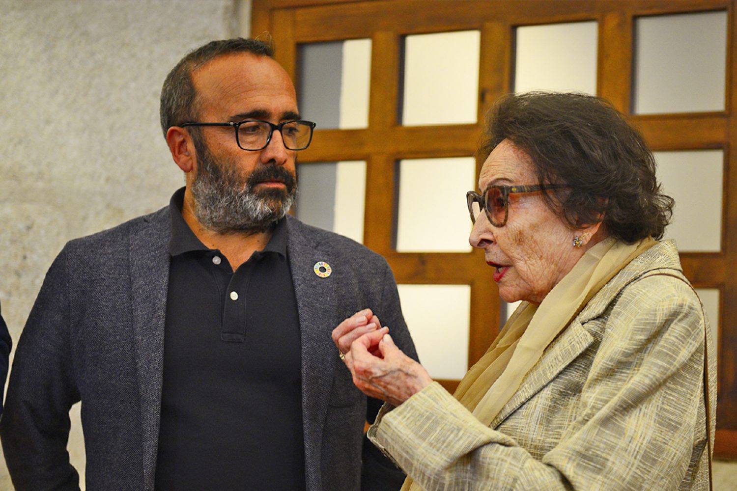 Recurso_Morales junto a Conchita Viera_Valencia Alcantara
