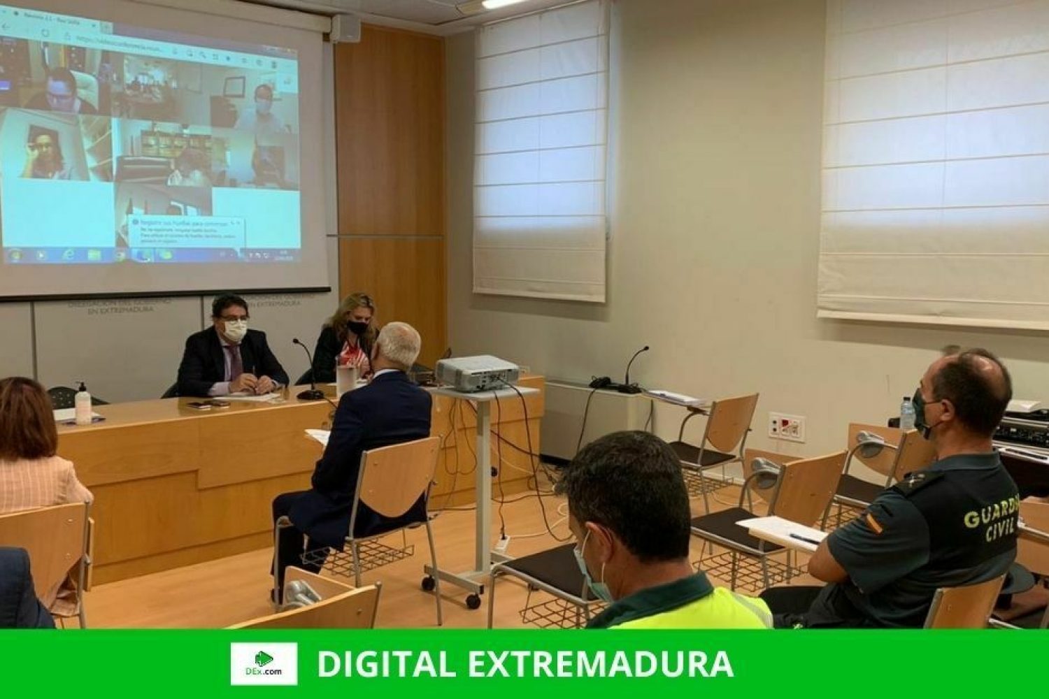 Reunión para coordinar el cumplimiento de las restricciones por covid 19 en Extremadura