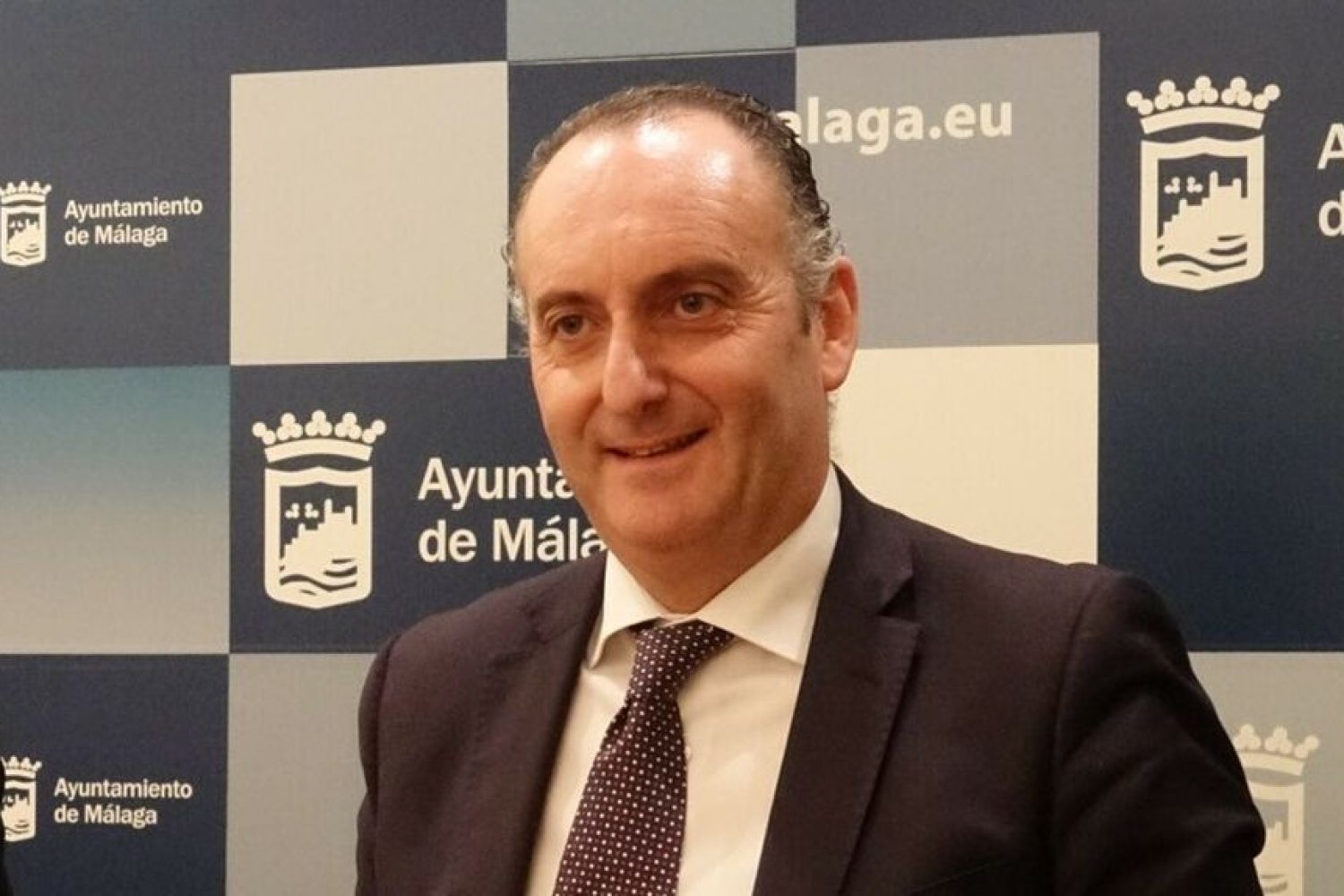 Roberto-Sociedad-Estatal-Correos-Telegrafos_1371172871_15195334_1020x574