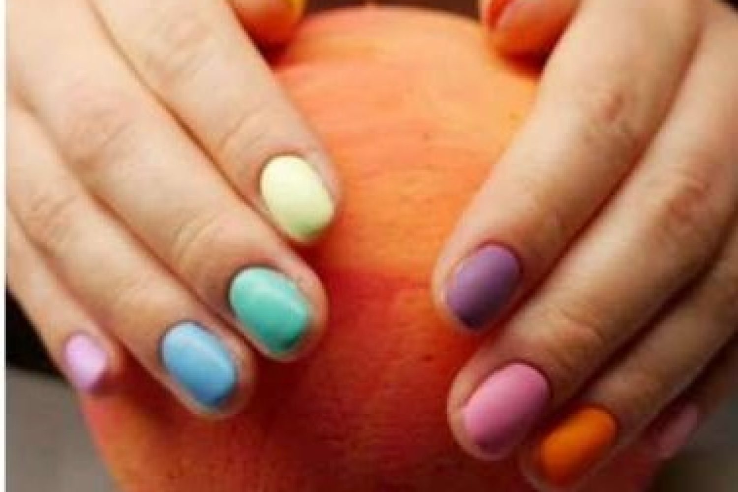 UÑAS