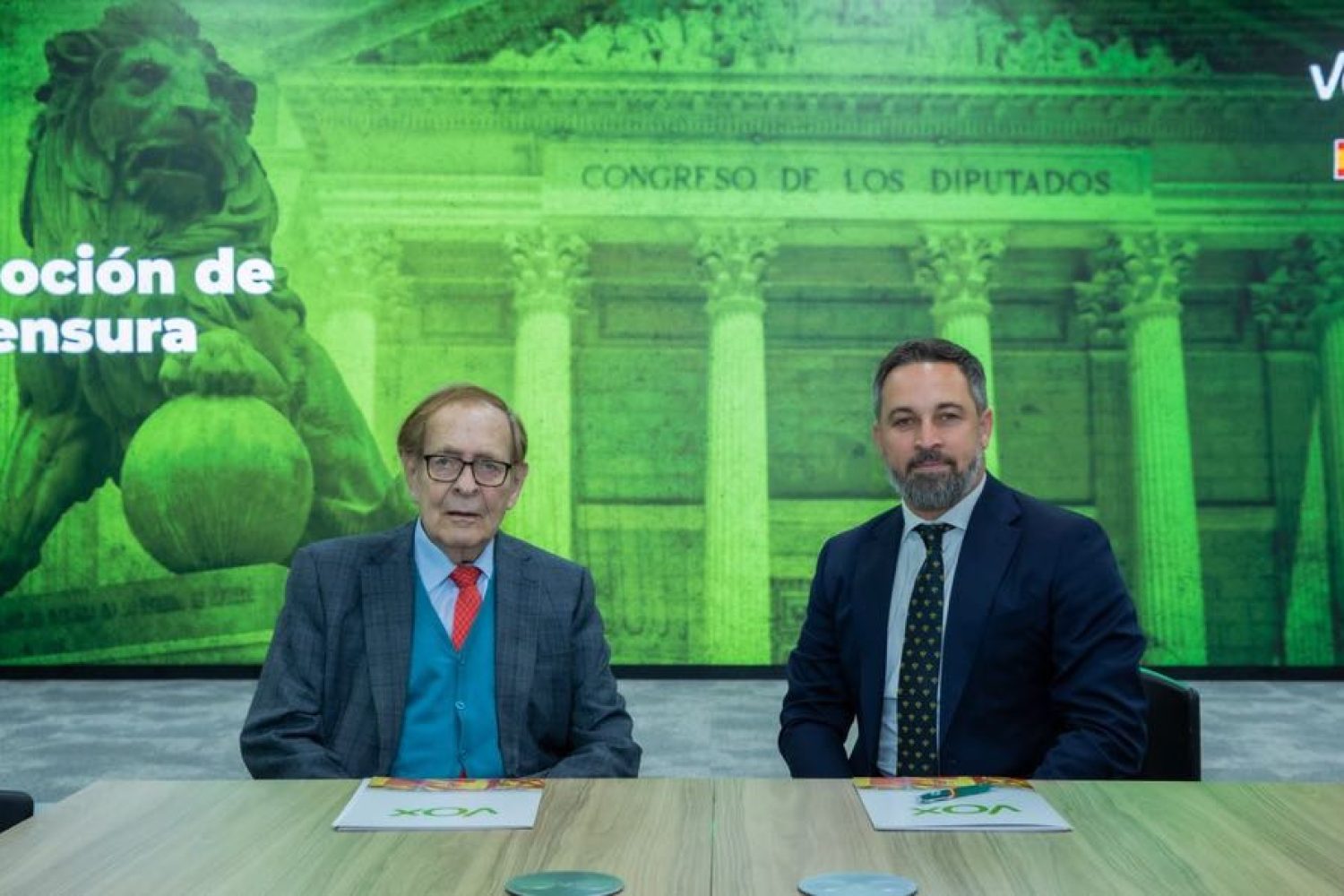 VOX y moción censura