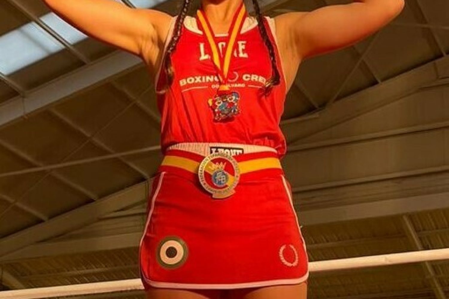 XURIMA ACOSTA CON EL CINTURÓN DE CAMPEONA