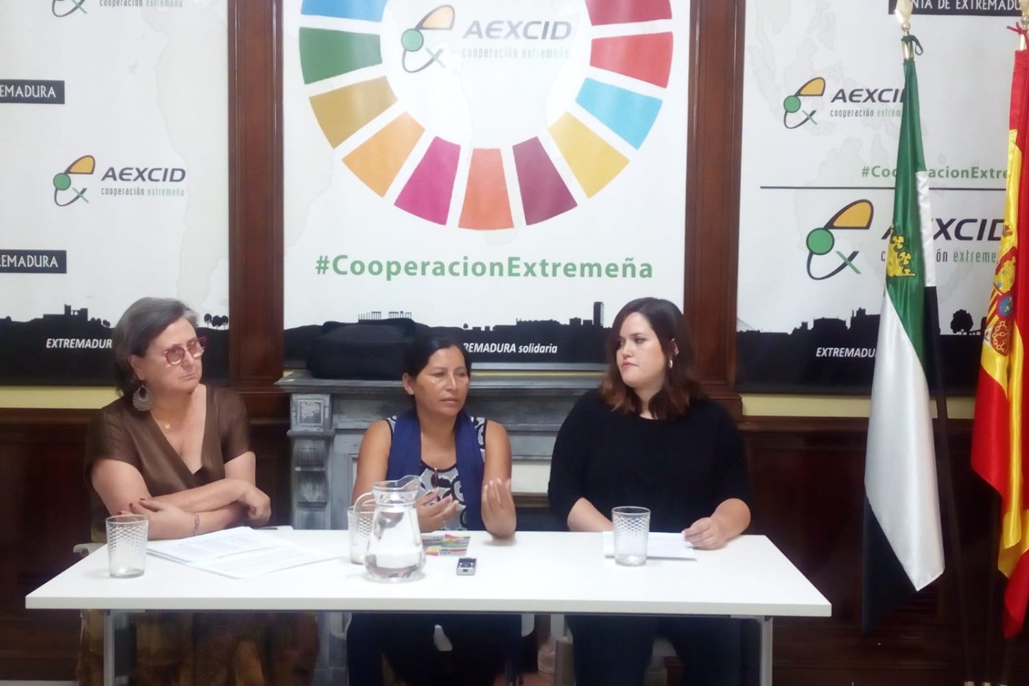 Sonia Sánchez, en el centro de la imagen.