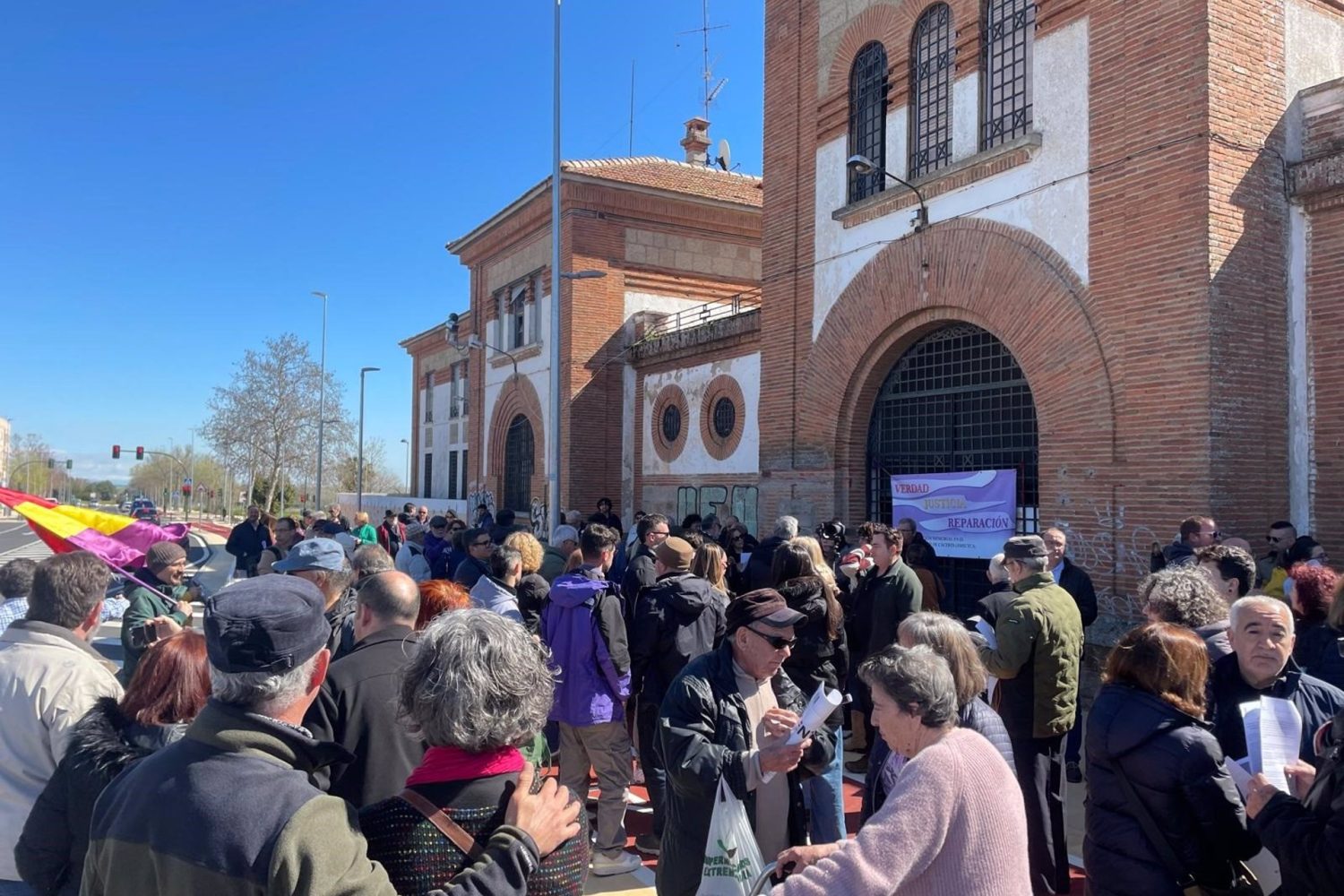 Amececa reitera la necesidad de proteger la vieja cárcel de Cáceres y defiende la Ley de Memoria en Extremadura