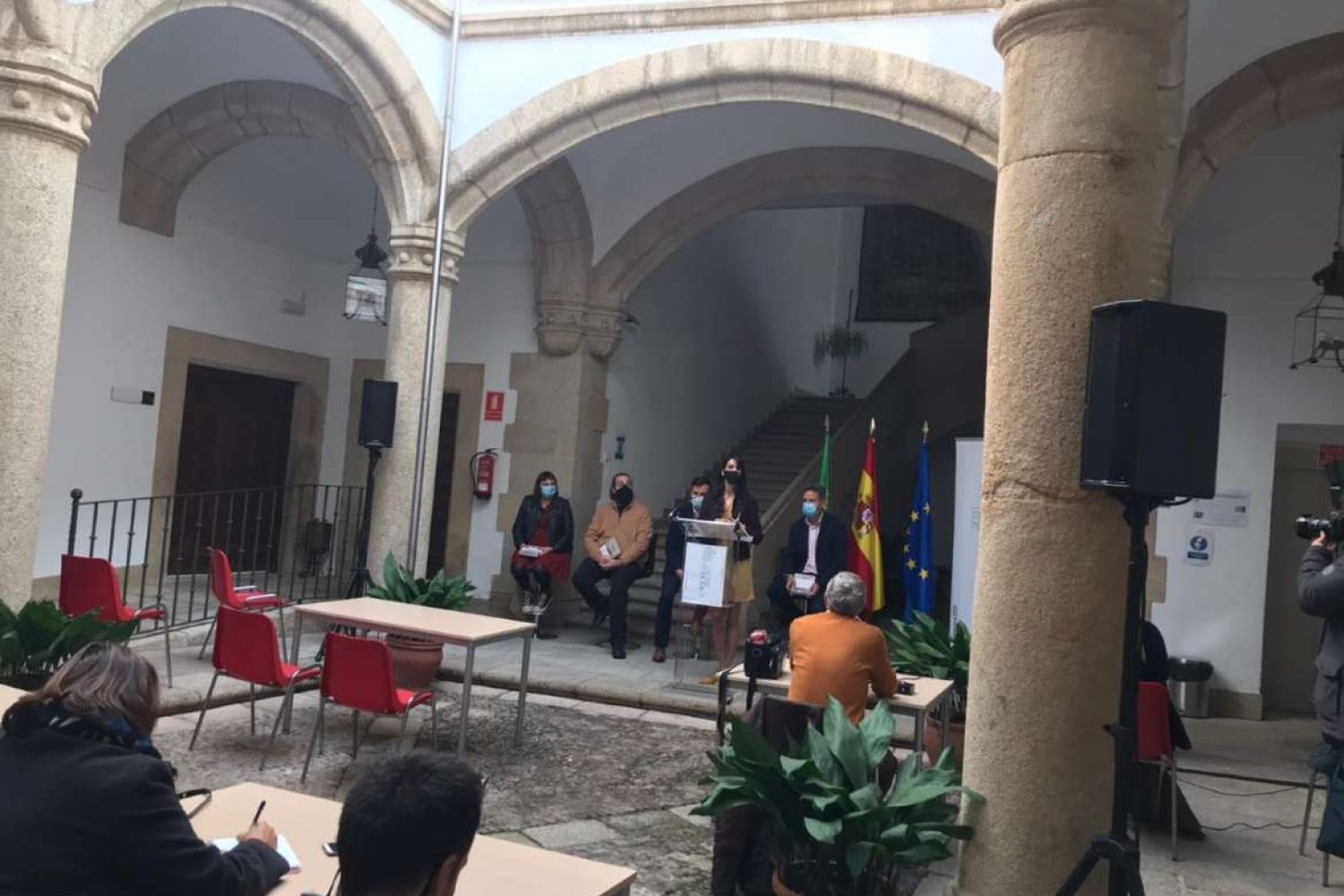 caceres abierto