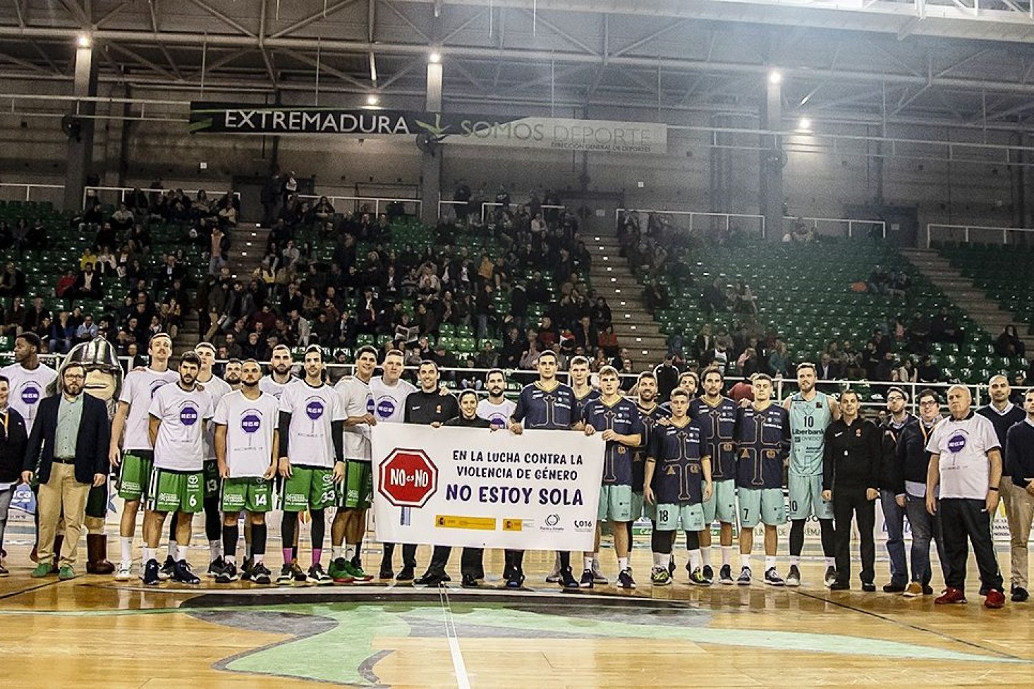 caceres basket