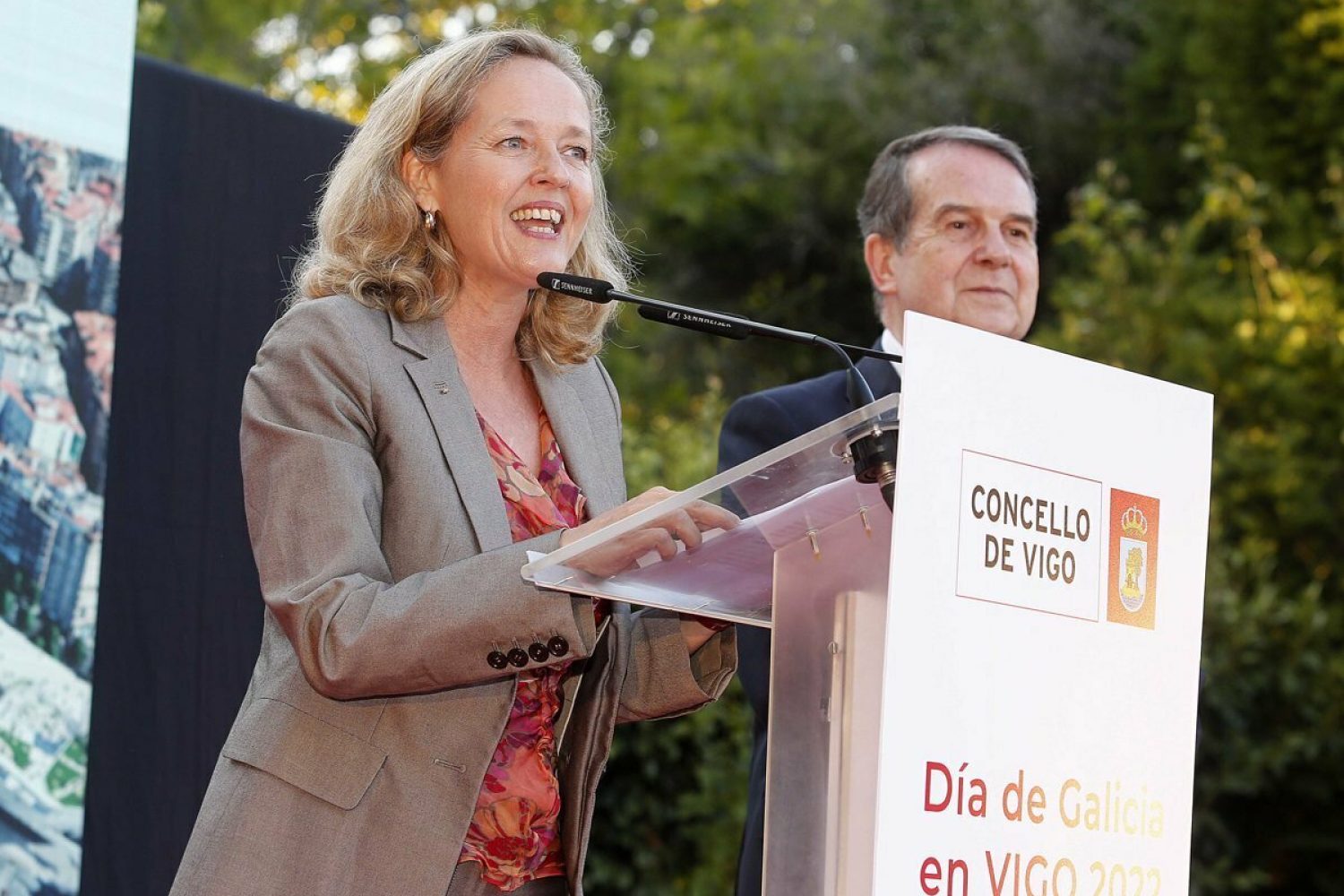 Calviño asegura que España "puede y debe" ser solidaria con Europa y convertirse en un "centro logístico" de gas