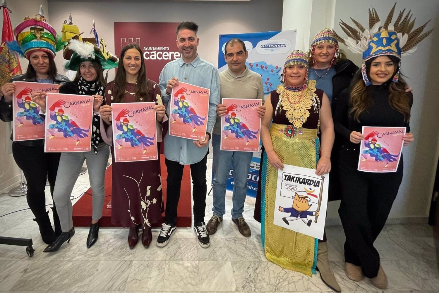 Cáceres sustituye la carpa de la Plaza Mayor durante el Carnaval por un escenario