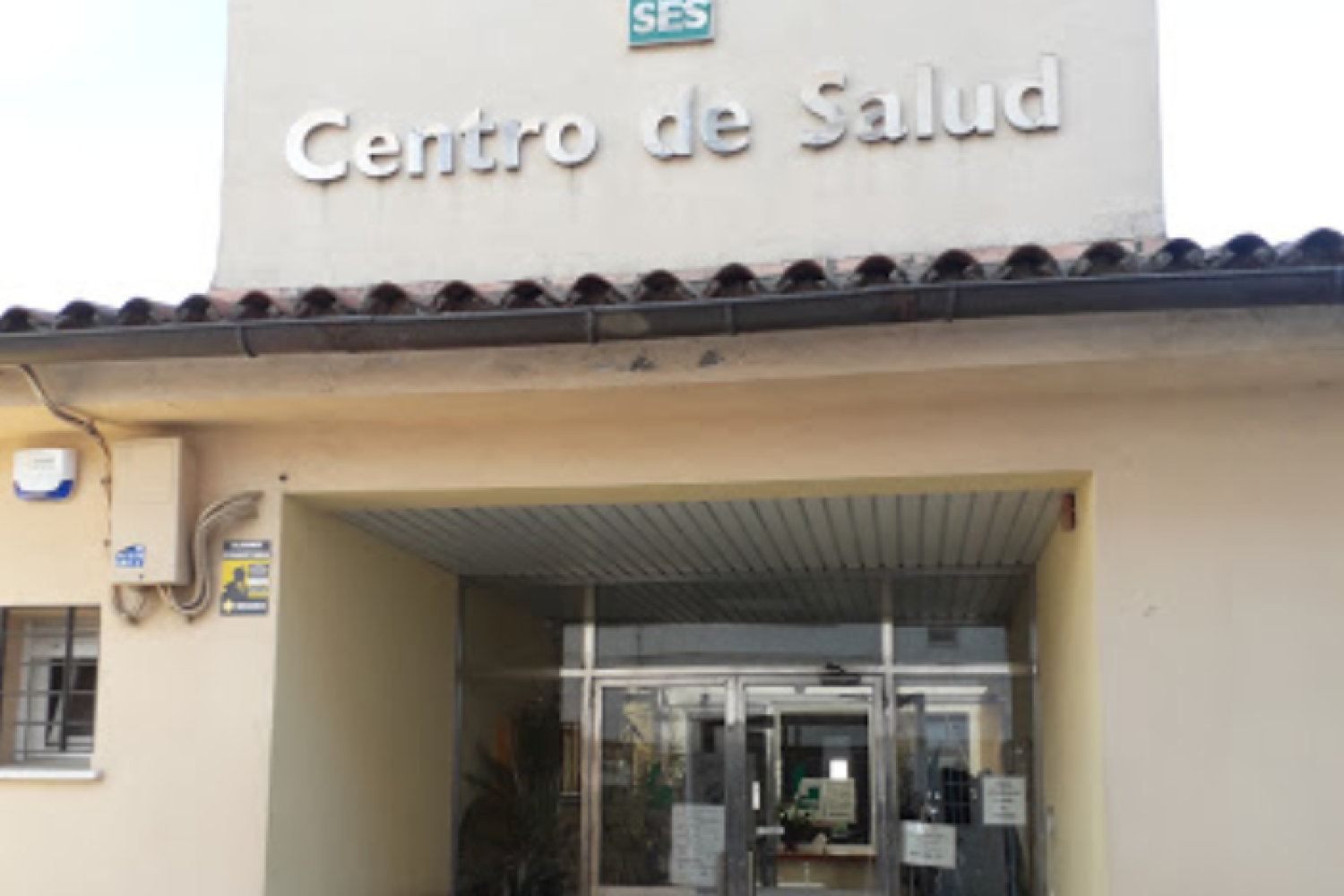 centro salud hoyos