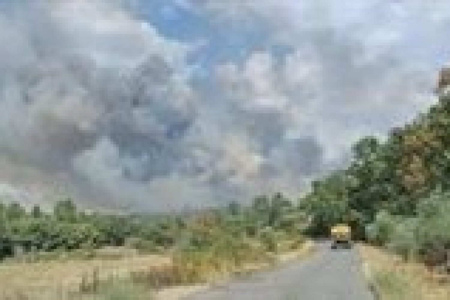 Desactivado el nivel 1 de peligrosidad en el incendio en Puebla de Alcocer (Badajoz), que está estabilizado