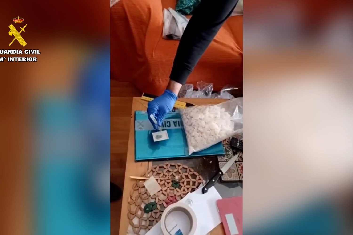 Sucesos.-El cura detenido en Don Benito recibía las sustancias por paquetería y las distribuía en varios puntos del país