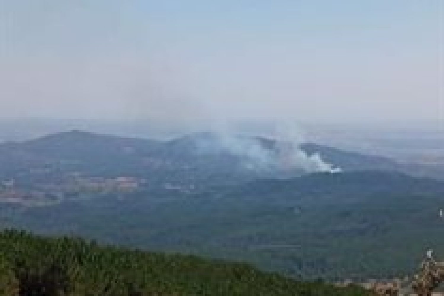Efectivos del Plan Infoex continúan trabajando en el incendio de Santibáñez el Alto para darlo por controlado