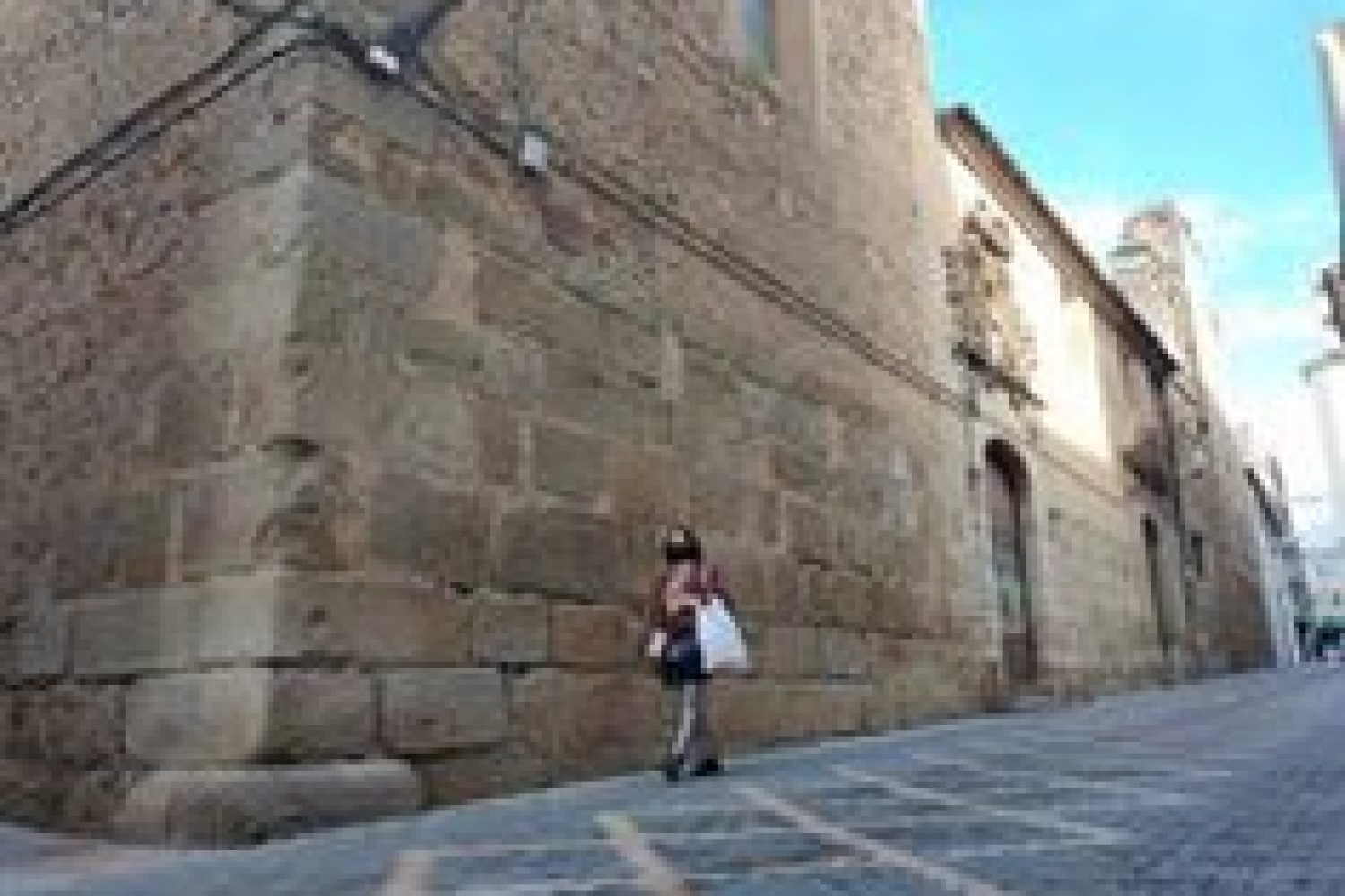 El Ayuntamiento de Mérida licita la adquisición de 22 vehículos con etiqueta ambiental cero para distintas delegaciones