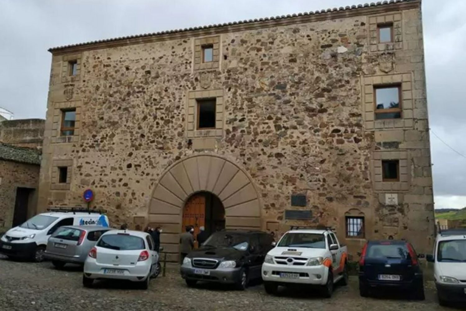 El centro de estudios Charo Cordero de Cáceres admitirá también estudiantes de la provincia de Badajoz y de máster