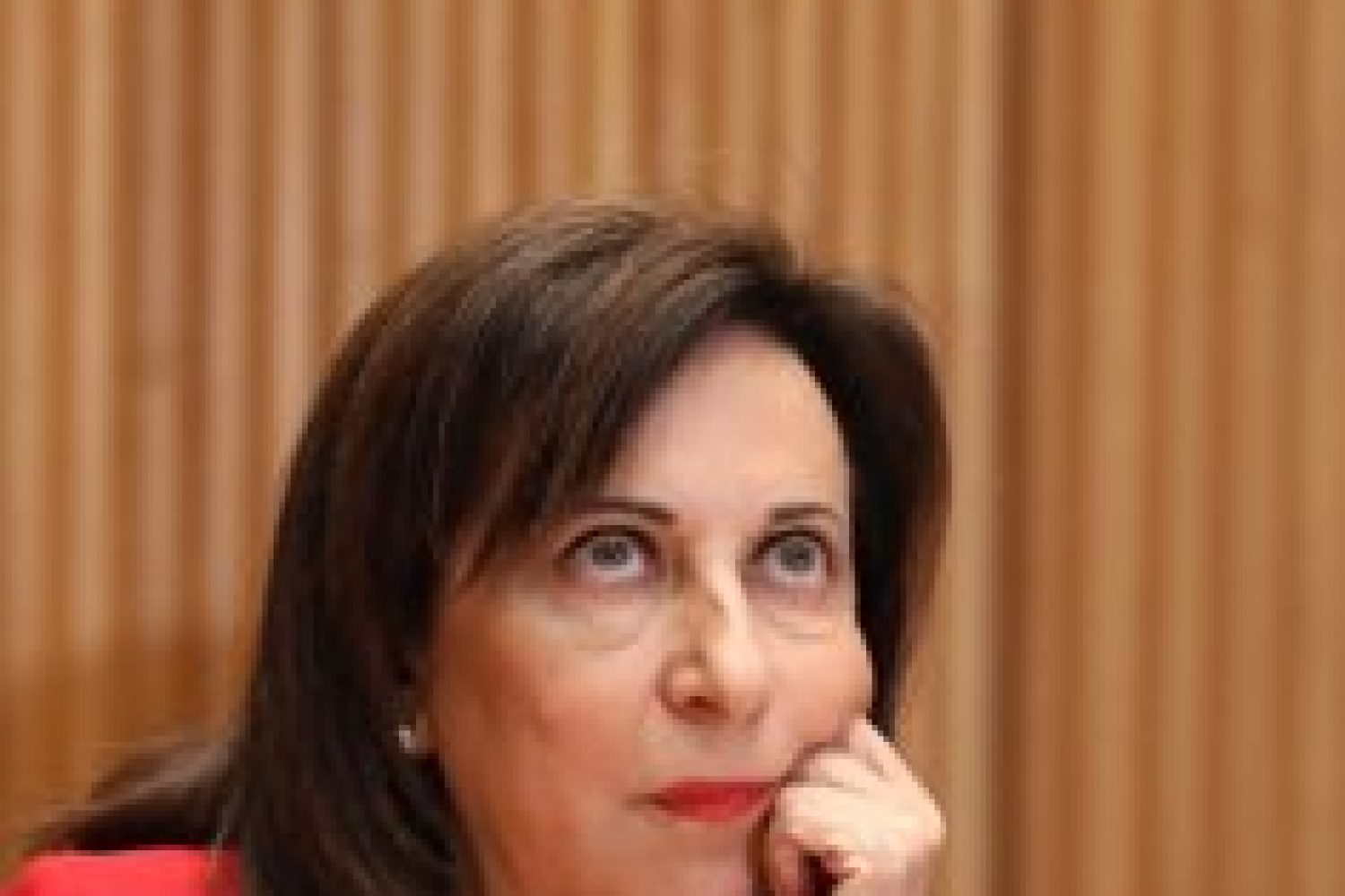 El CNI concluye que es imposible saber qué documentos robó Pegasus a Sánchez y los ministros, reconoce Robles