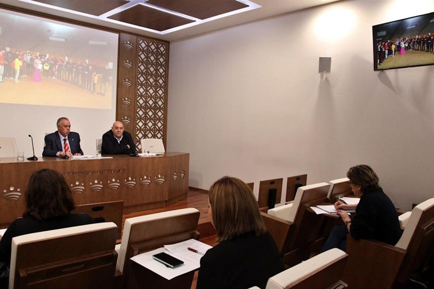 El Patronato de la Escuela de Tauromaquia de Badajoz aumenta un 19% su presupuesto para 2020, hasta los 950