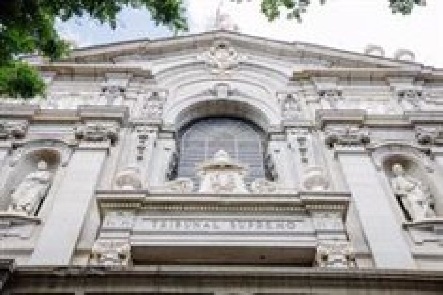 El Supremo resuelve que grabar una conversación a escondidas no es ilícito ni tampoco una falta de respeto