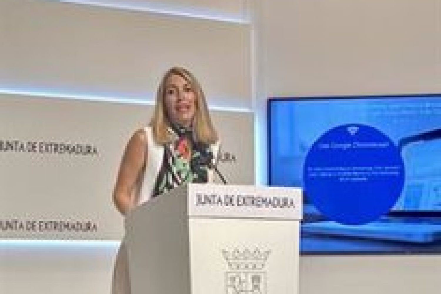 El tiempo de espera para ser valorado en atención a la dependencia baja cinco meses en Extremadura desde enero de 2021