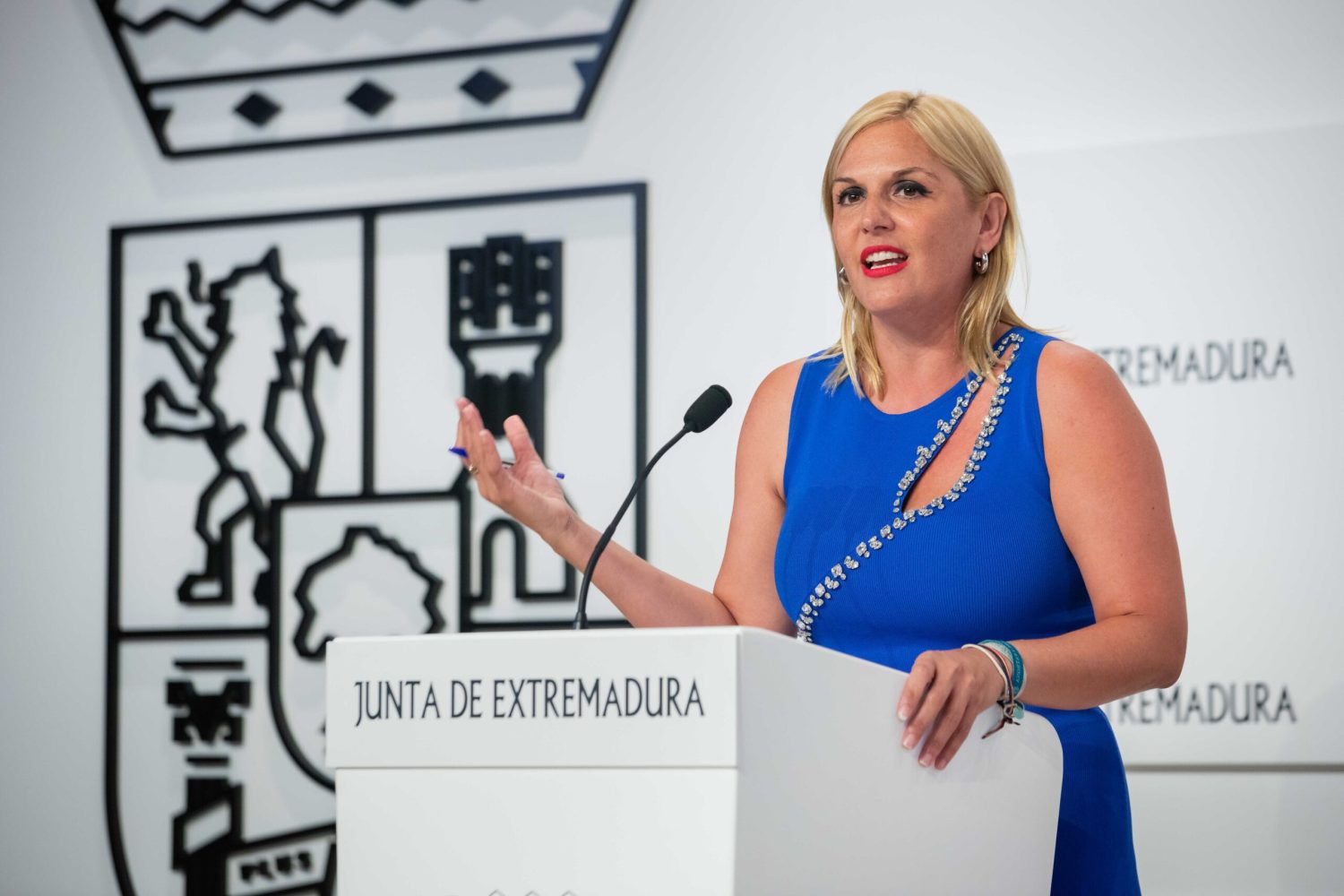 elena manzano