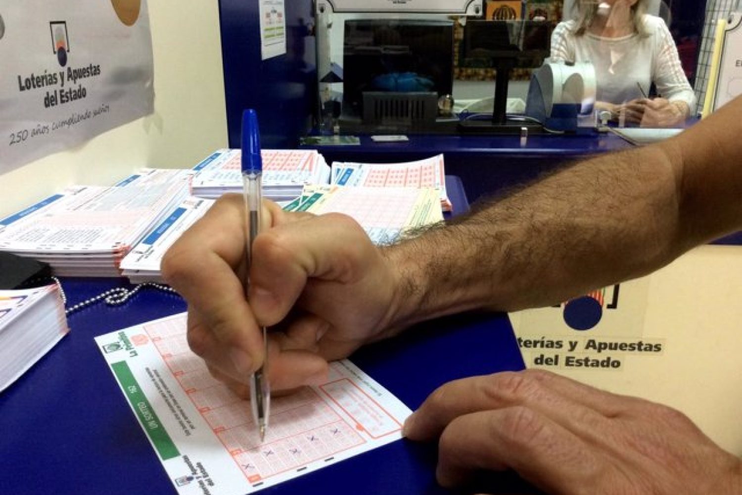 16/06/2015 Sorteo, sorteos, juego, lotería, loterías, premio, La Primitiva.

El sorteo de La Primitiva celebrado este sábado, 7 de enero de 2017, ha dejado un premio de Primera Categoría (seis aciertos), dotado con 790.936,94 euros en la localidad de Viana.

POLITICA EUROPA ESPAÑA SOCIEDAD