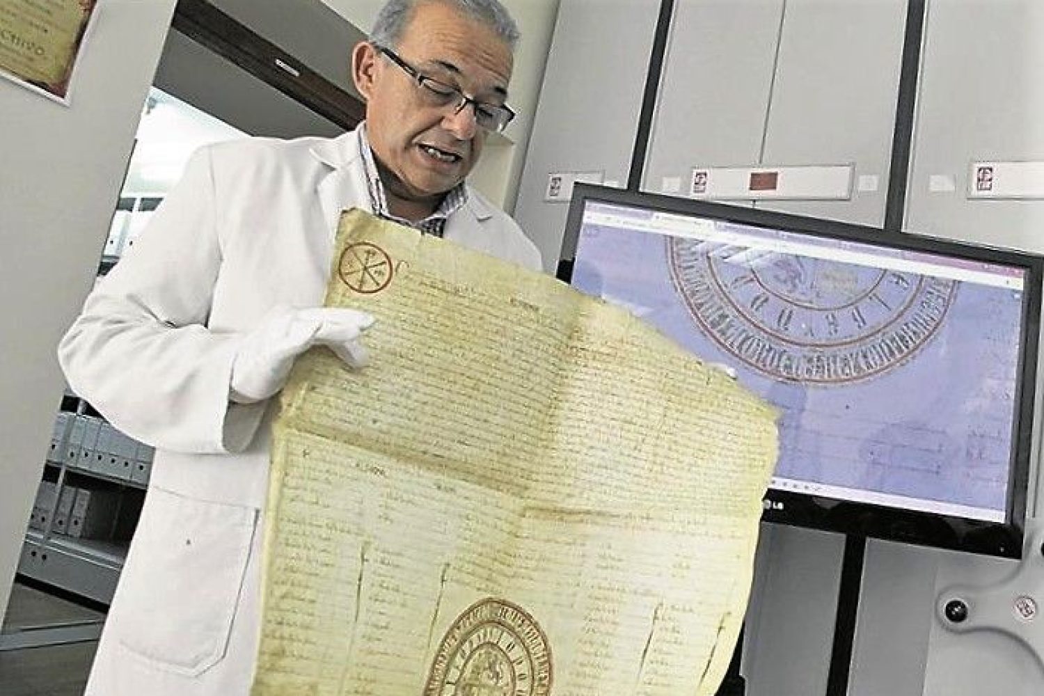 Fernando Jiménez Berrocal, Archivero Municipal y Cronista Oficial de Cáceres.