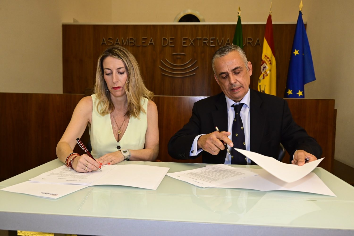 firma acuerdo pp vox