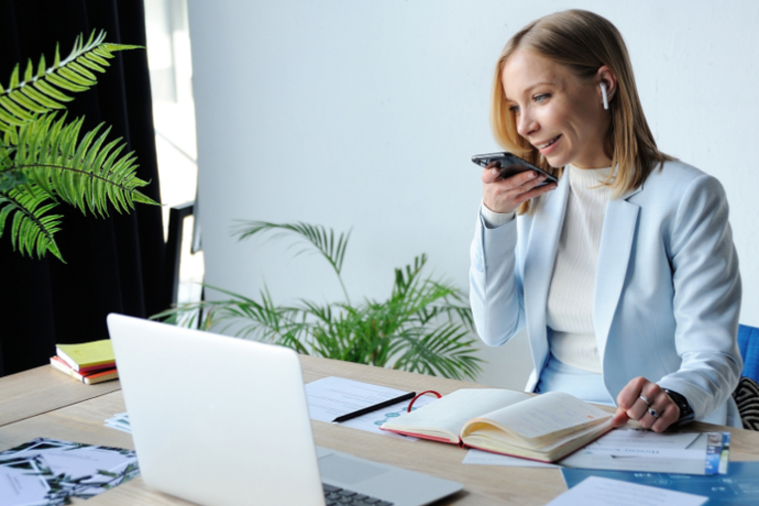 freelance woman