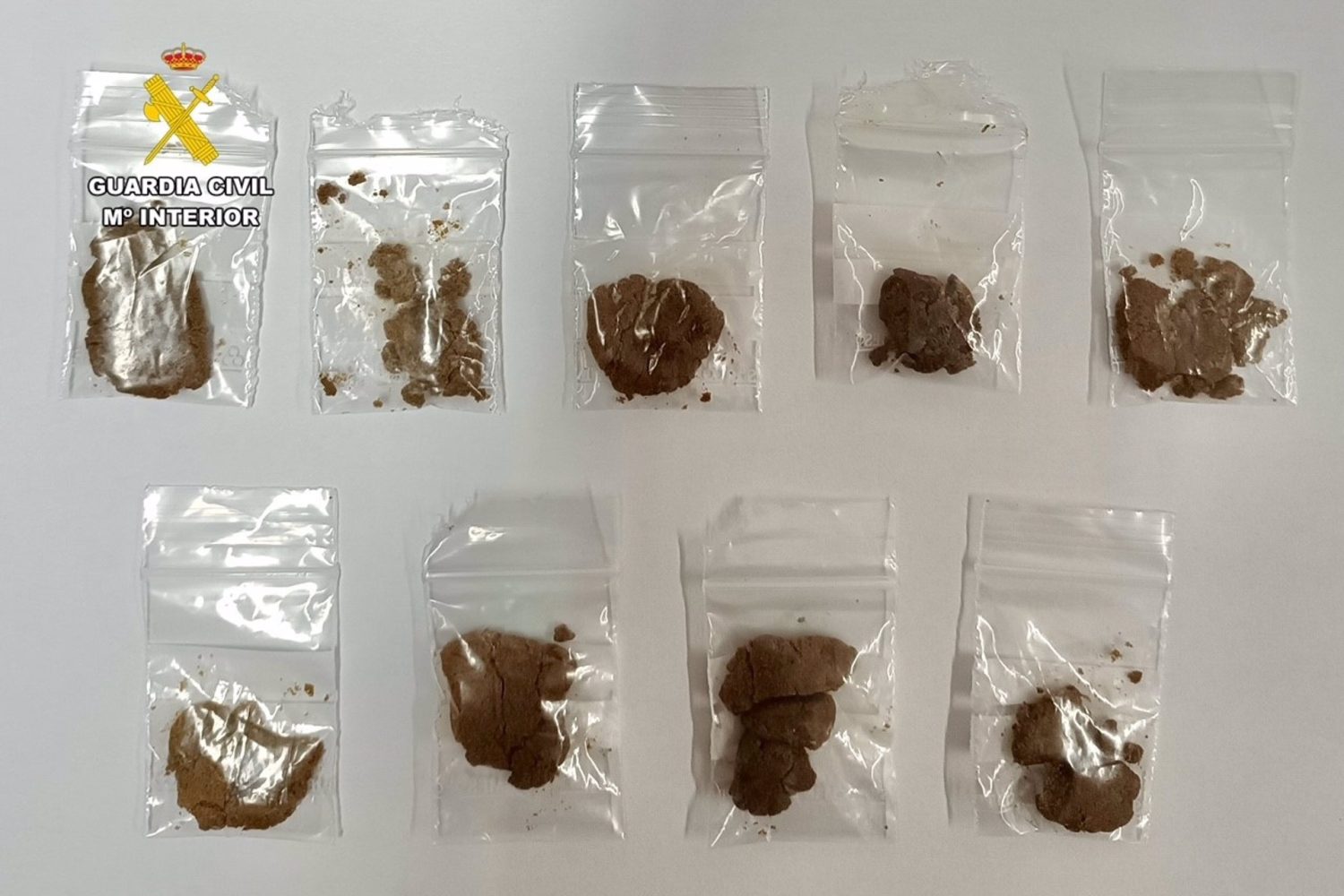 Sucesos.- Detenido un menor con nueve bolsas con hachís para vender en las fiestas de Casas de Don Gómez (Cáceres)