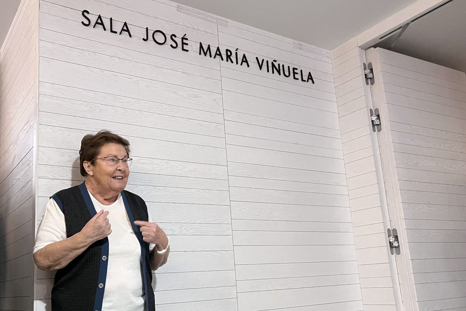helga viñuelas