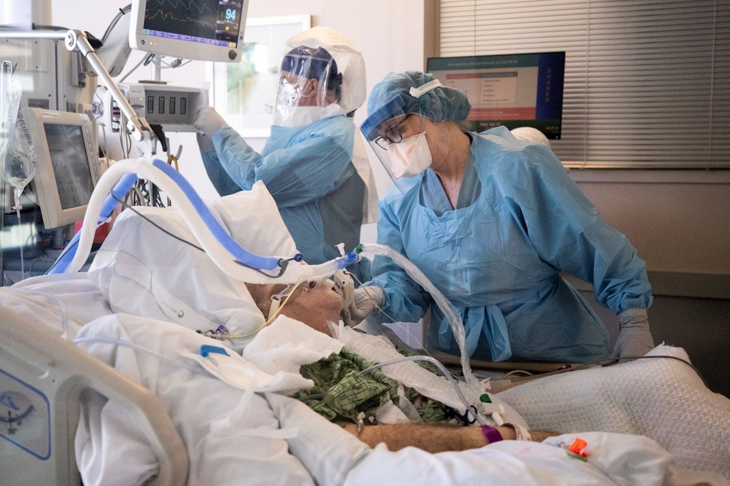 hospital-california-covid-19-coronavirus-medicos-paciente.jpgfit19201080ssl1