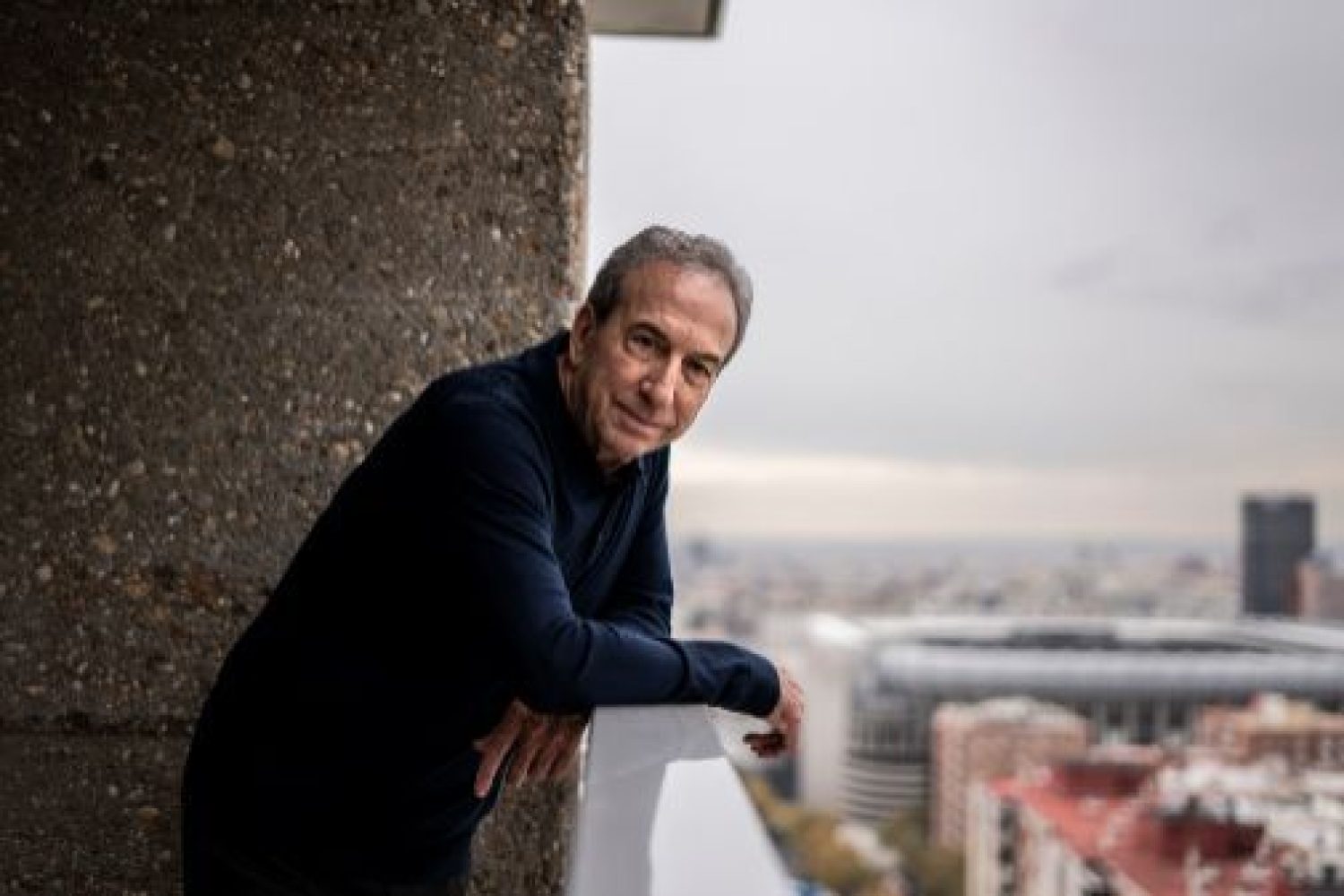 José Luis Perales: "Me ha divertido mucho travestirme de otros"