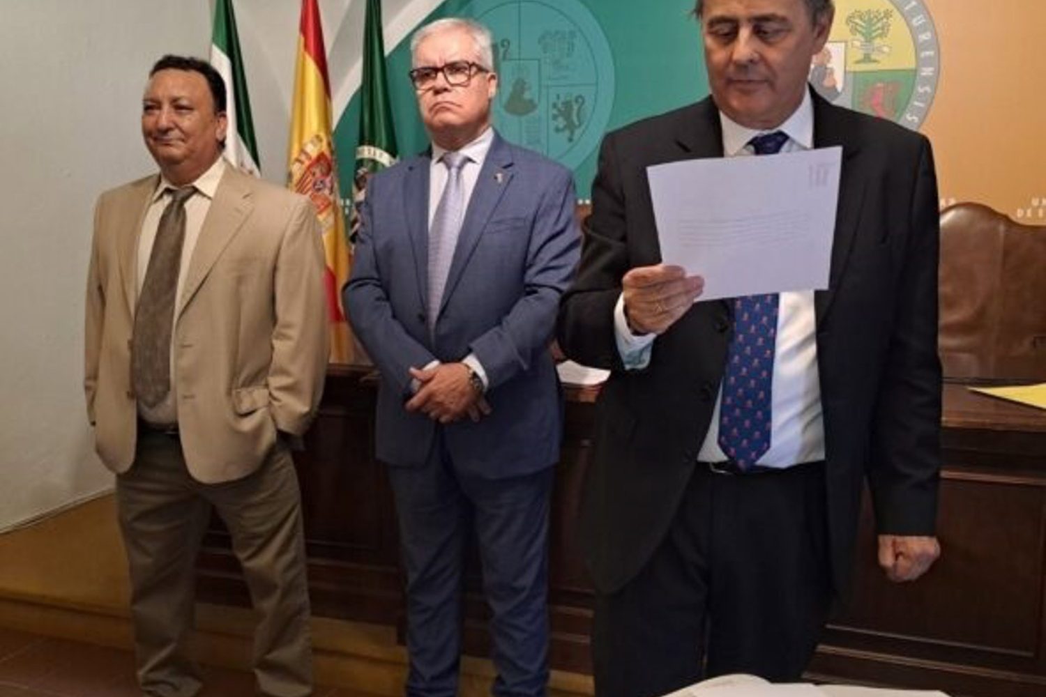 José Manuel Hernández Mogollón, nuevo decano de la Facultad de Empresa, Finanzas y Turismo de la UEx.

El catedrático del Departamento de Dirección de Empresas y Sociología, José Manuel Hernández Mogollón, ha tomado posesión este jueves del cargo como decano de la Facultad de Empresa, Finanzas y Turismo de la Universidad de Extremadura.


UEX