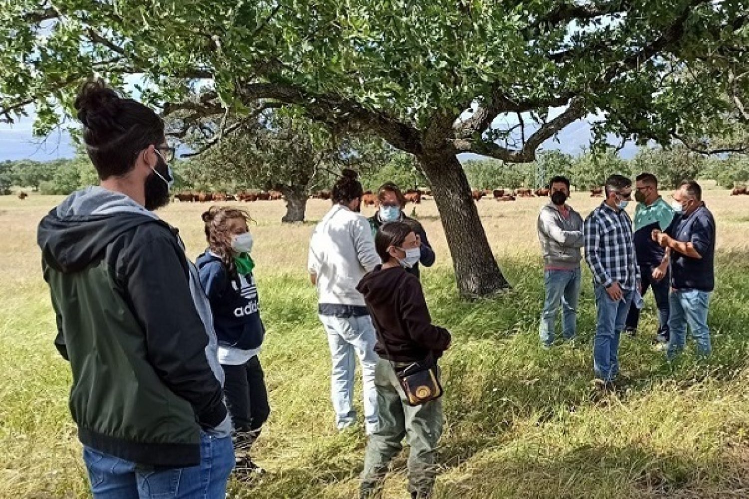 jovenes agricultores