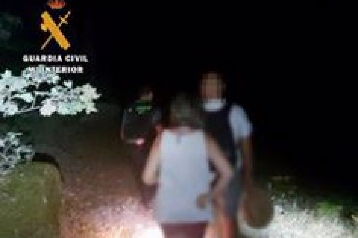 La Guardia Civil pide colaboración para localizar a dos portugueses relacionados con atracos en gasolineras