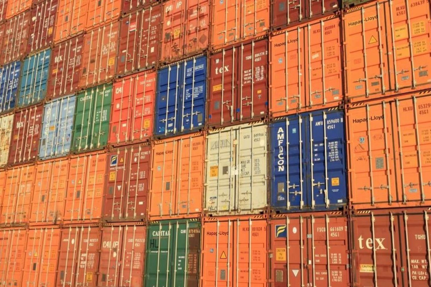 Las exportaciones registradas en mayo en Extremadura alcanzan los 263,1 millones de euros, un 33% más que en 2021