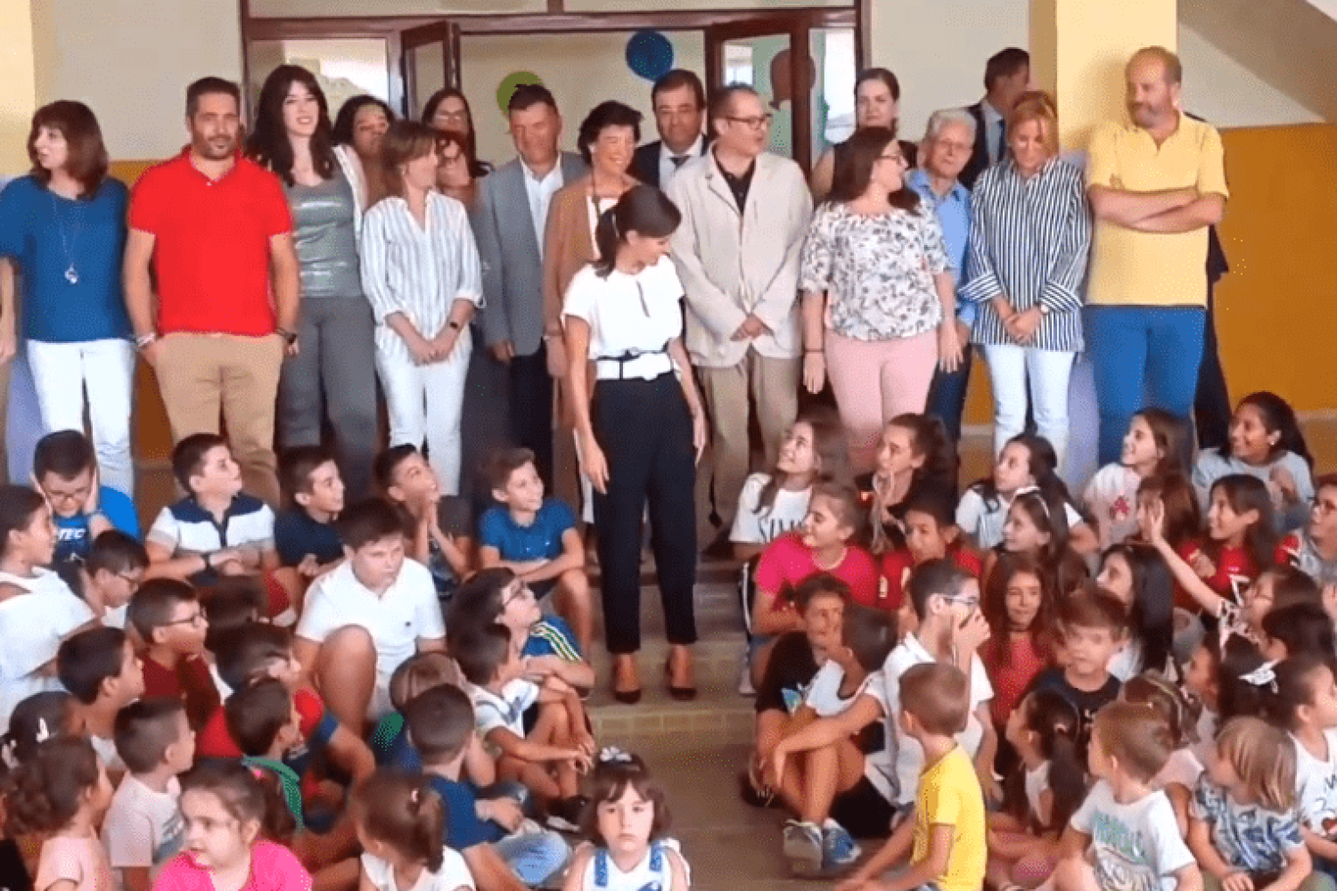 La reina Letizia en Torrejoncillo.
