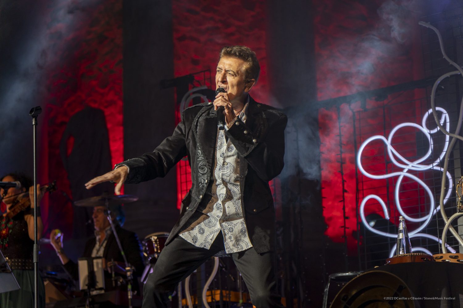 Manolo García en el Teatro Romano de Mérida.