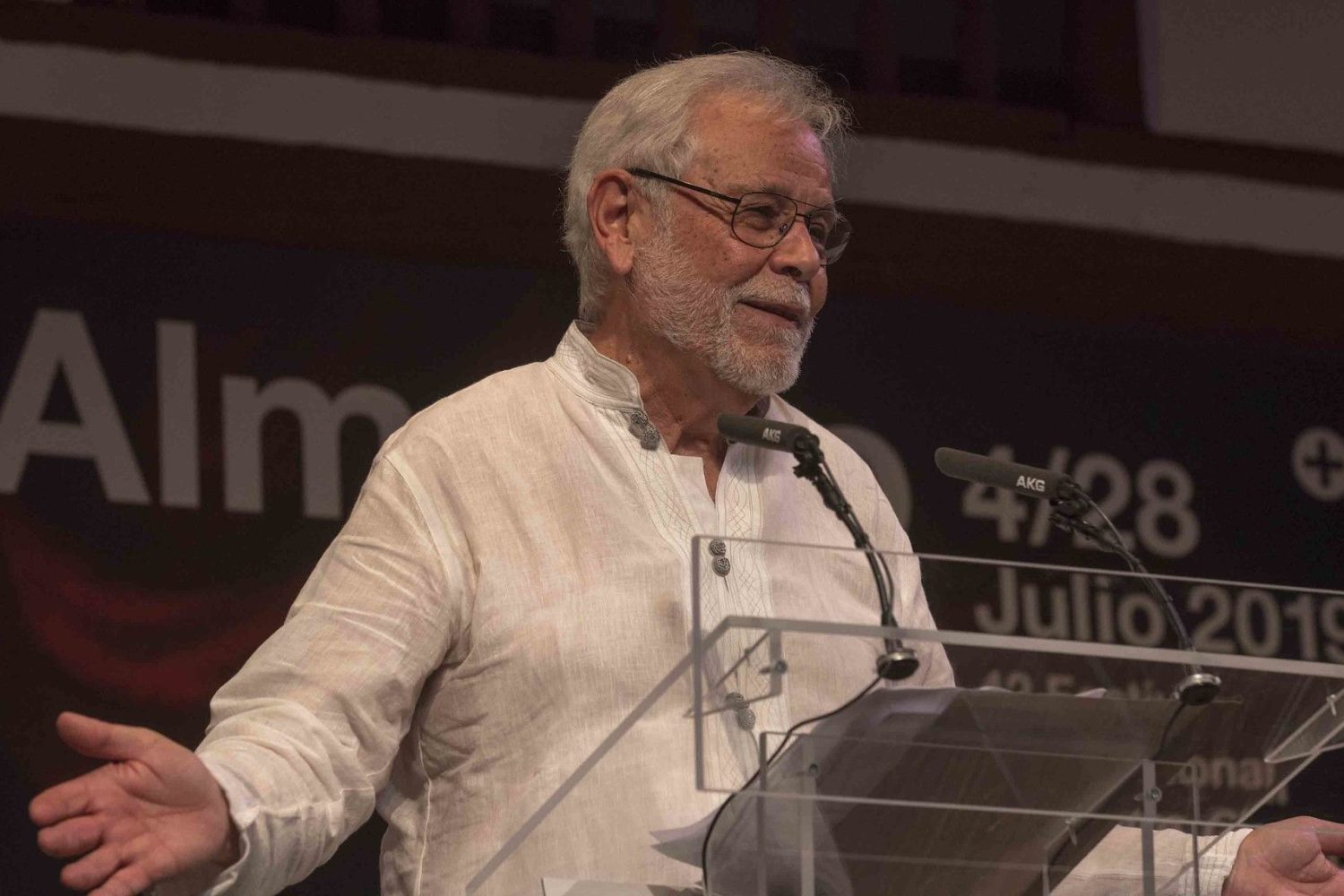 Manuel Canseco.