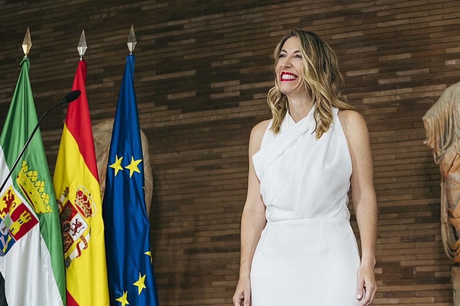 María Guardiola, en su toma de posesión como presidenta de la Junta de Extremadura.