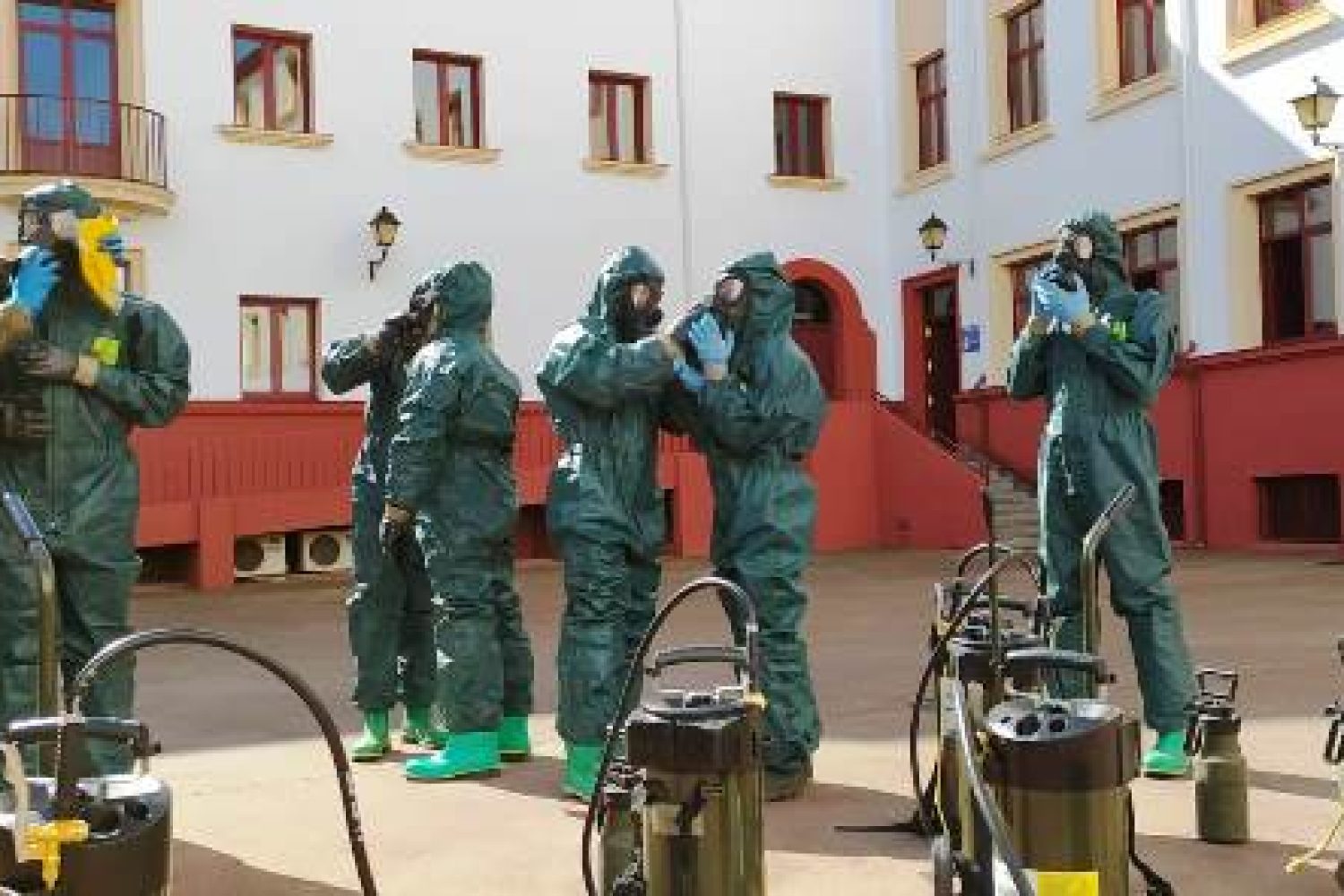 militares
