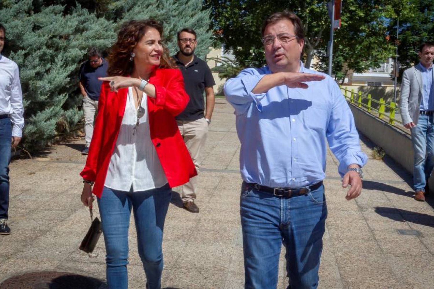 Ministra Montero y presidente Vara.