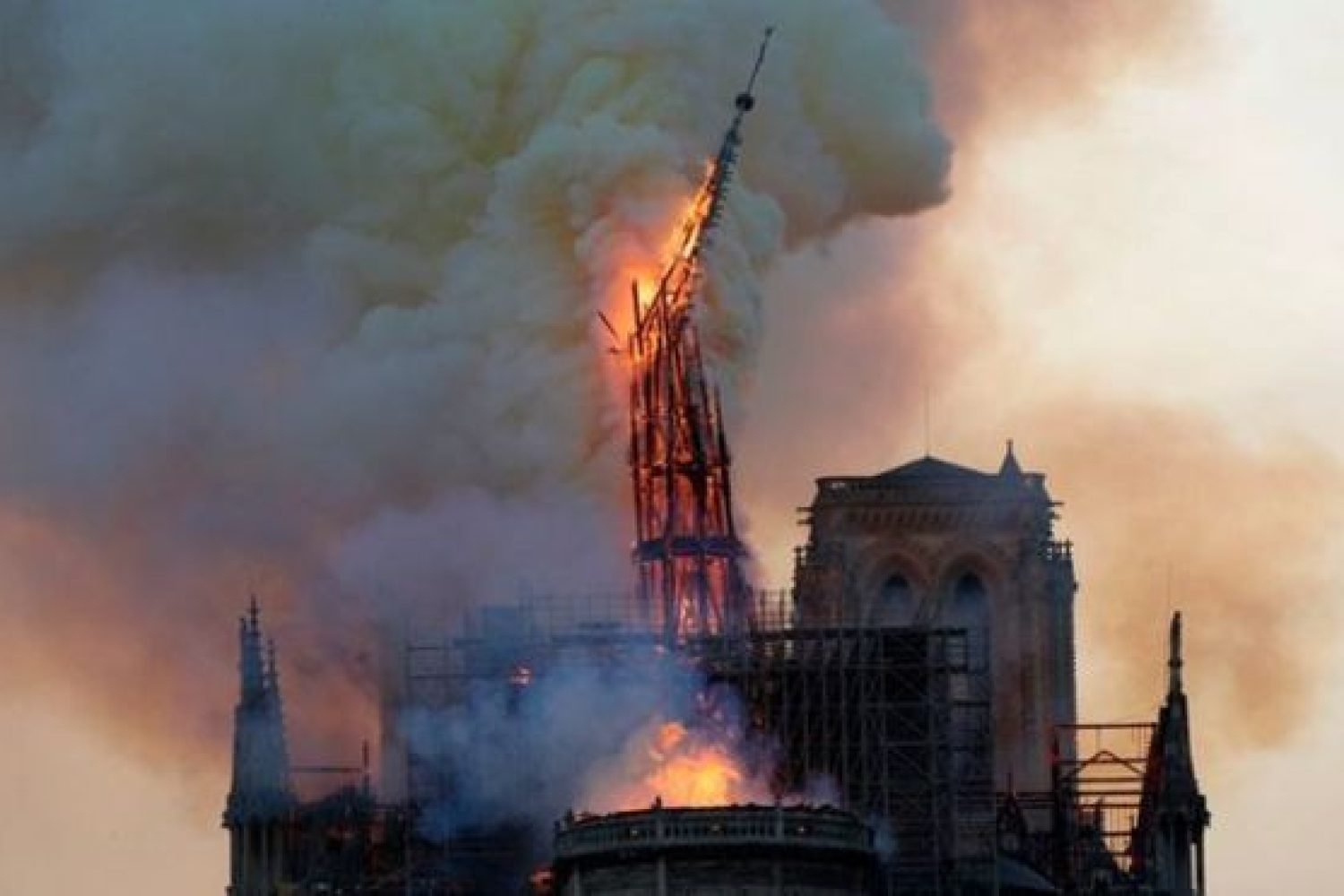 Notre Dame, en llamas.