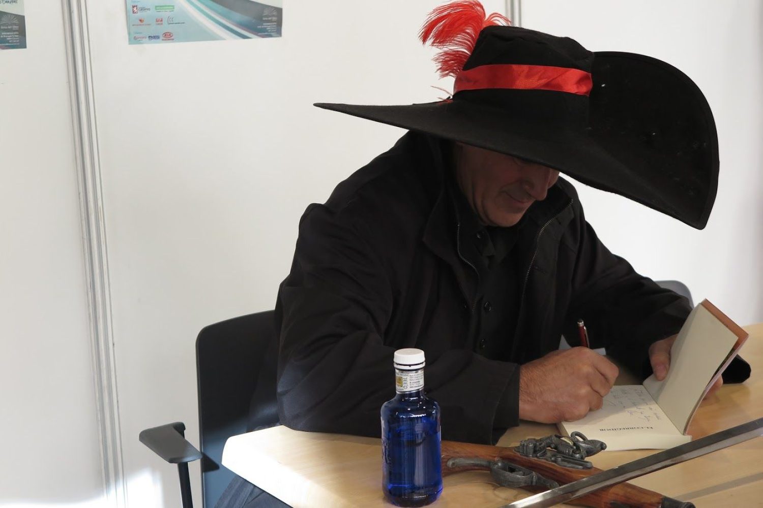 Salvador Vaquero.
