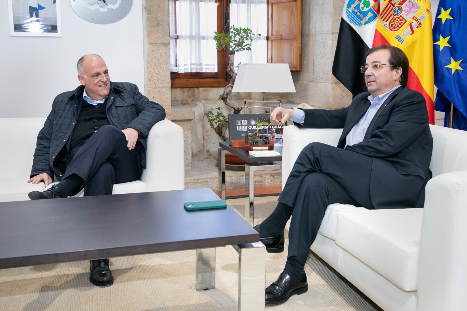 tebas y vara