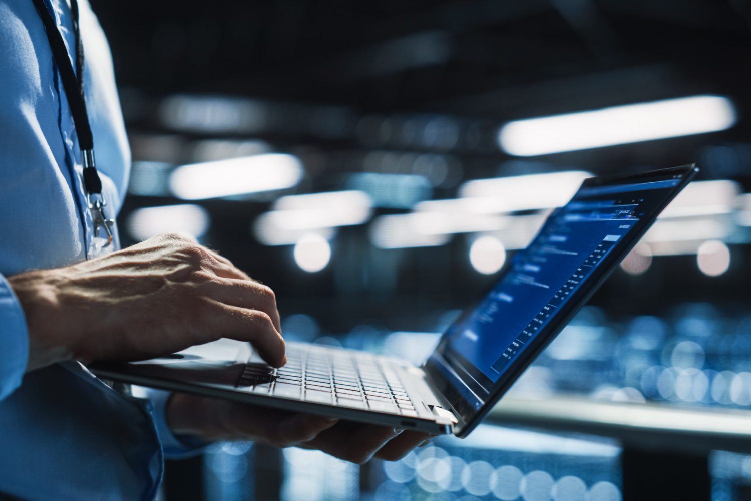 Data,Center,Programmer,Using,Digital,Laptop,Computer,,Maintenance,It,Specialist.