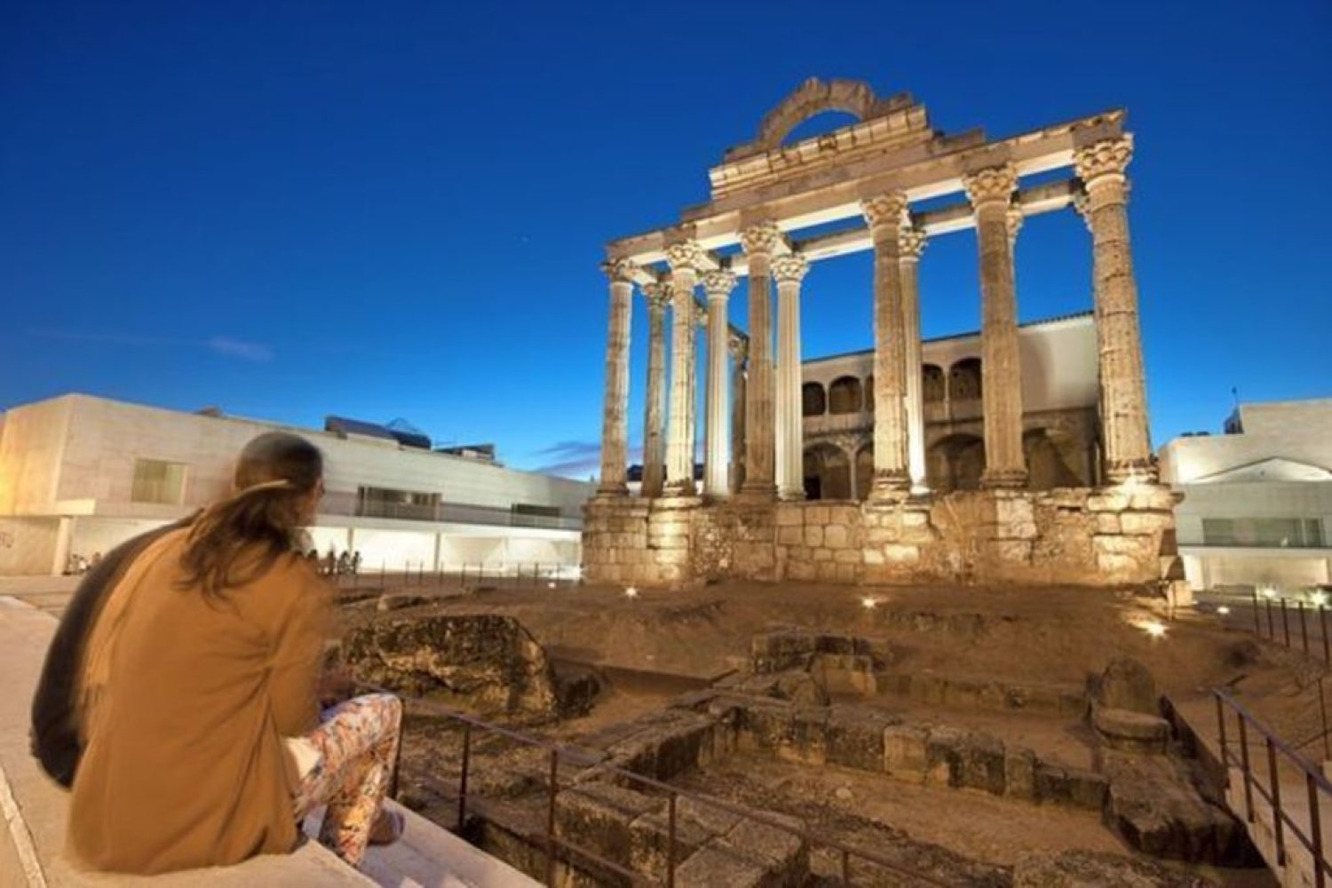 templo-diana-turismo-extremadura-ediima20160118-0661-5_web_3_2