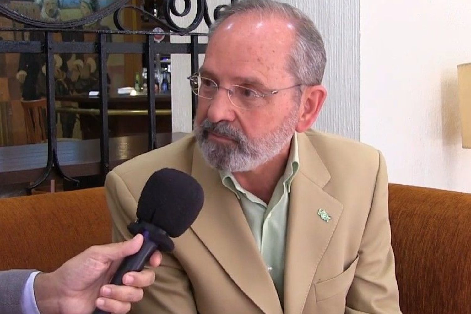 Teófilo Amores.