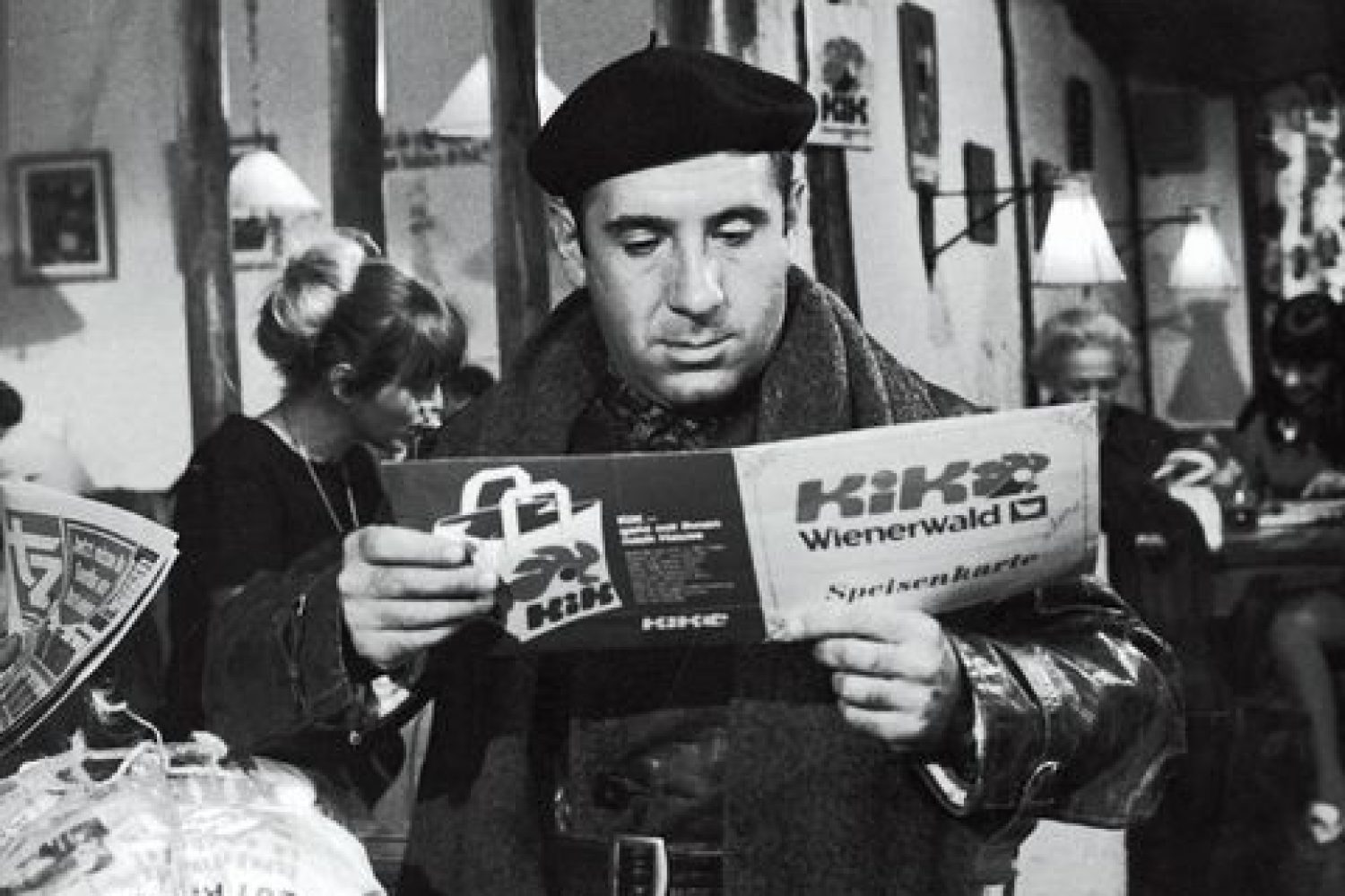Alfredo Landa. Fotograma de la película Vente a Alemania, Pepe.